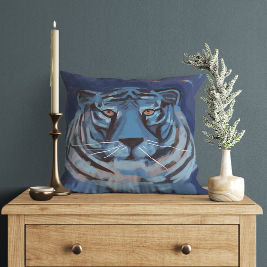 White Tiger Organic Cushion by by Epaule Carree